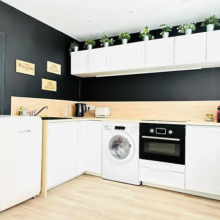 아파트 L'escale - 2 Bedrooms - Free Parking & Wifi 그르노블