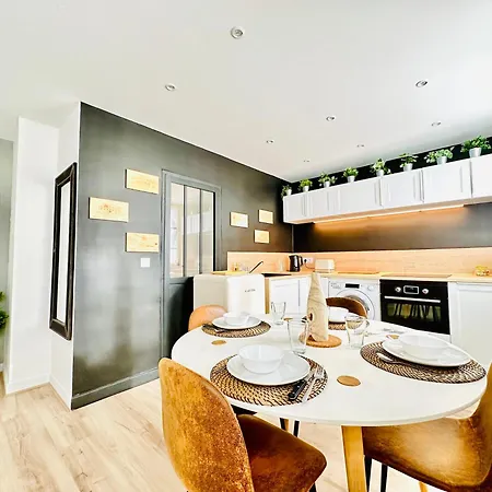 아파트 L'escale - 2 Bedrooms - Free Parking & Wifi