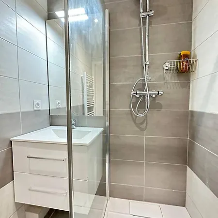 L'escale - 2 Bedrooms - Free Parking & Wifi 그르노블