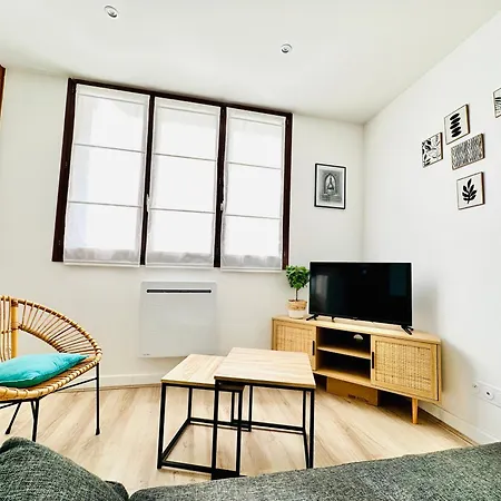 Daire L'escale - 2 Bedrooms - Free Parking & Wifi